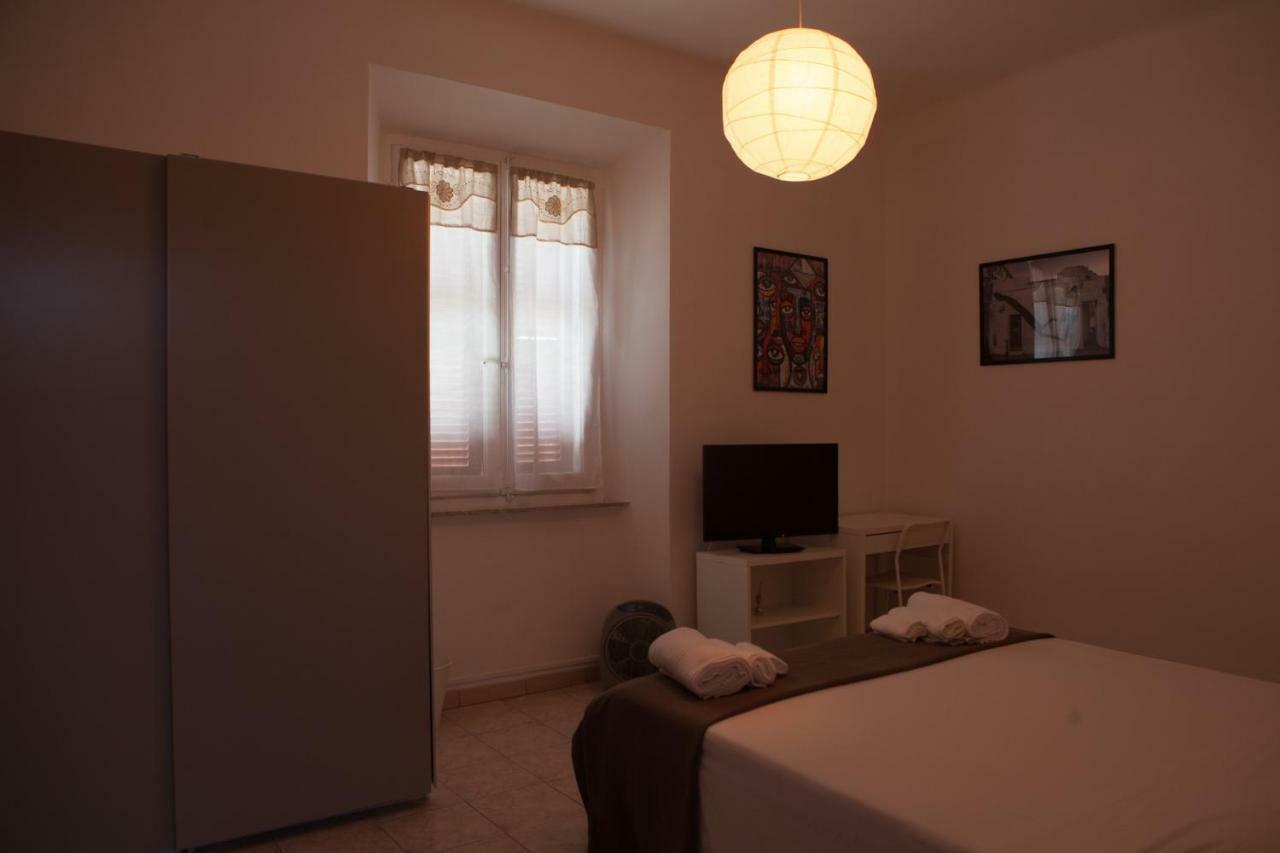 Cleo Iris Appartement Ancona Buitenkant foto
